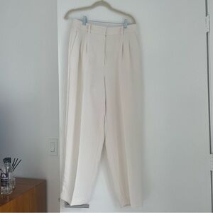 Wilfred Aritzia Carrot Pants perfect condition